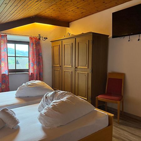 Gasthof Goldenes Lamm Vahrn Bagian luar foto
