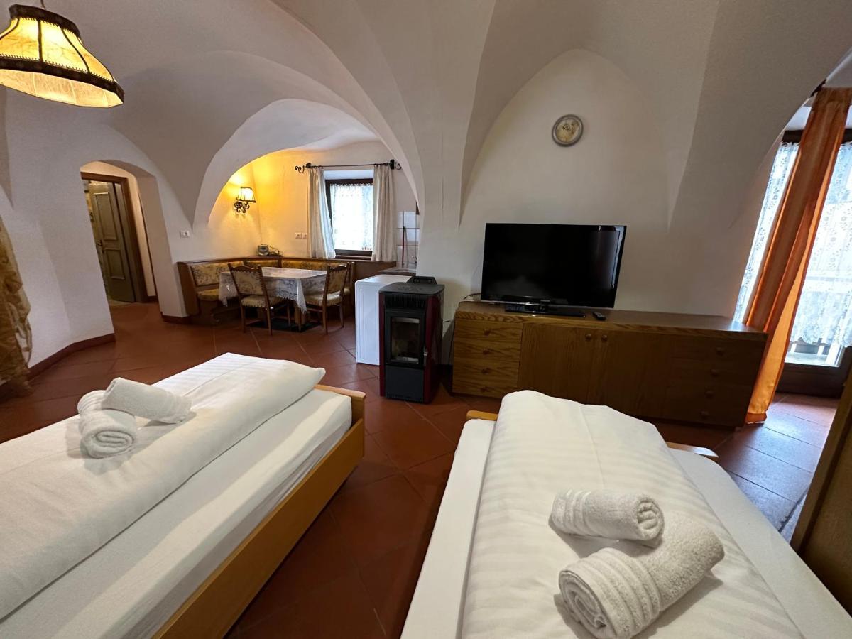 Gasthof Goldenes Lamm Vahrn Bagian luar foto