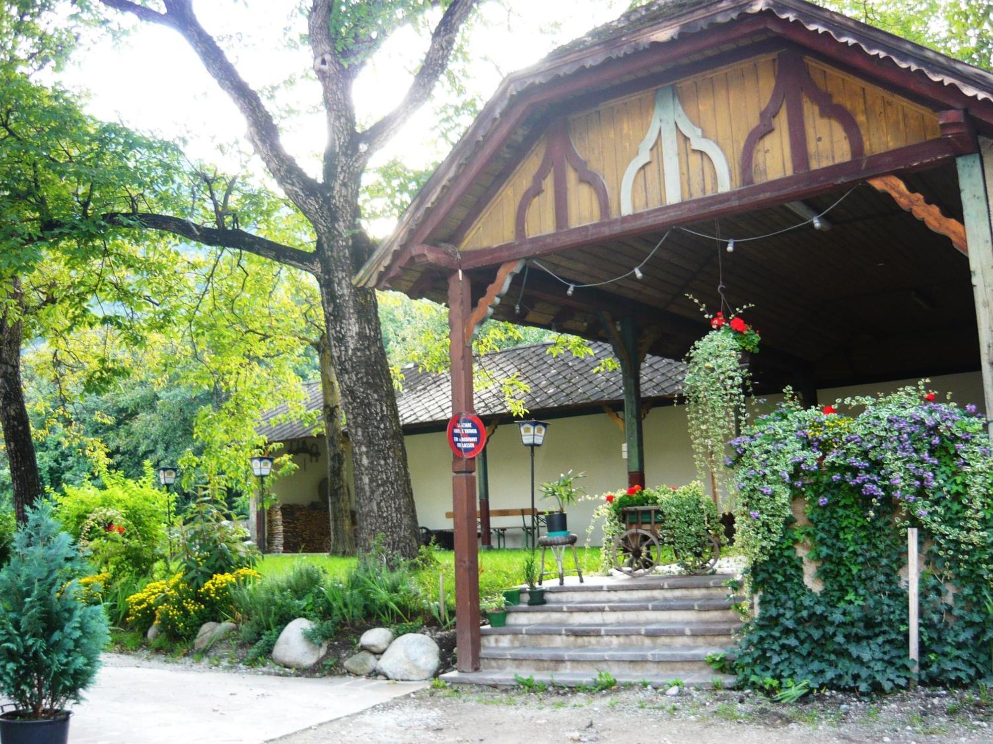 Gasthof Goldenes Lamm Vahrn Bagian luar foto