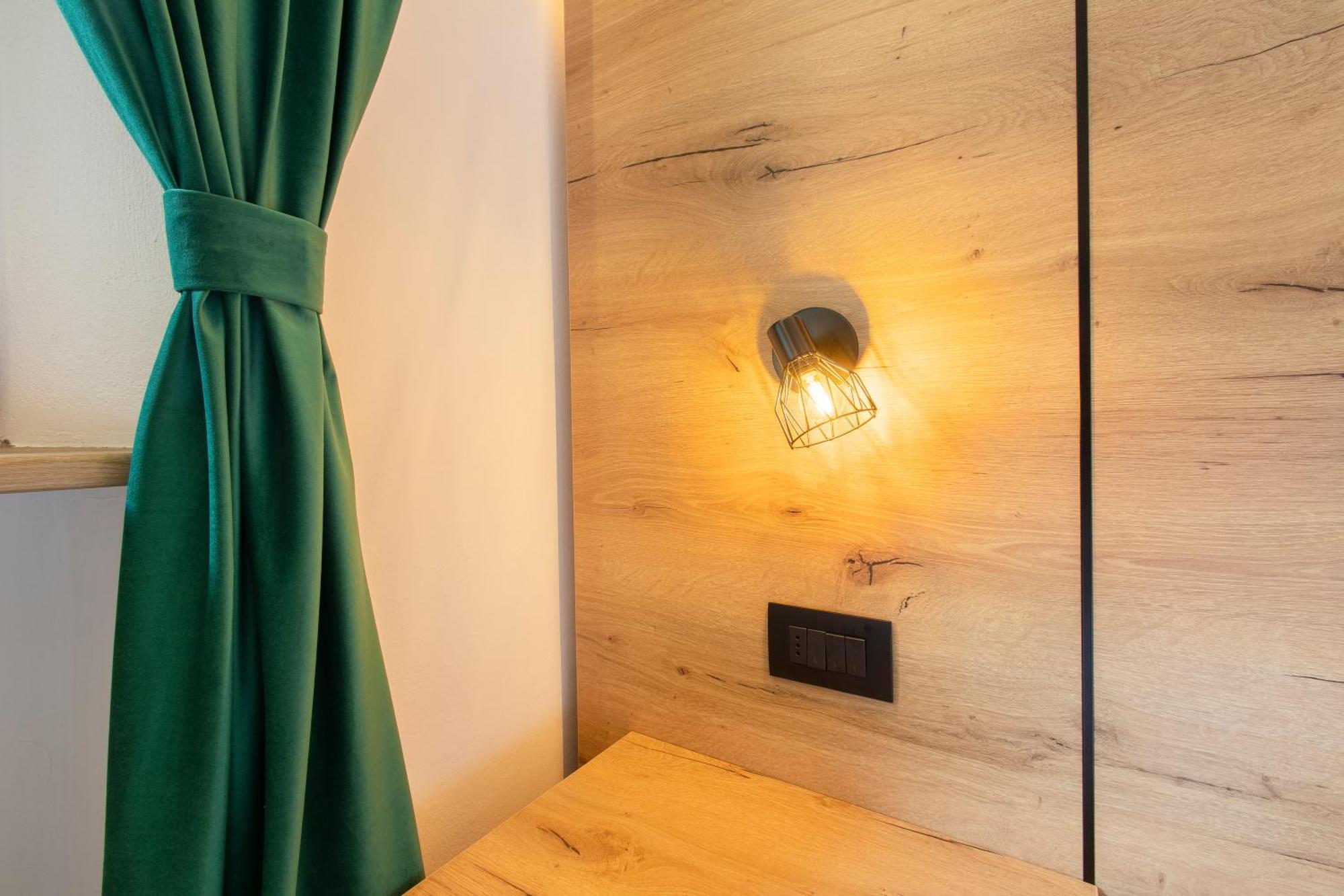 Gasthof Goldenes Lamm Vahrn Bagian luar foto
